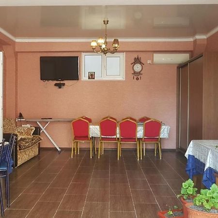 Holidays In Sukhum Sukhumi Ngoại thất bức ảnh