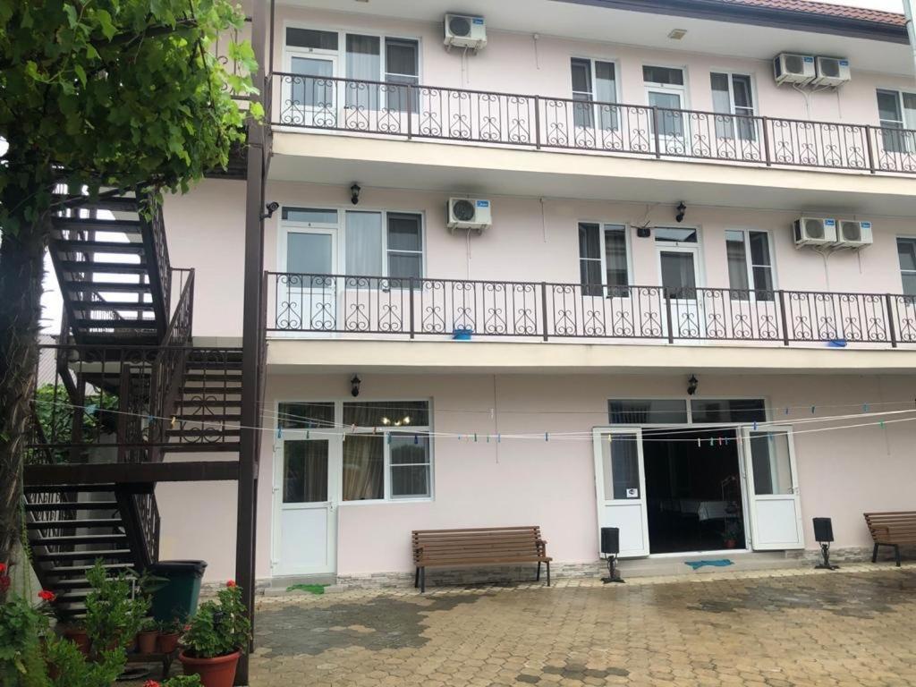 Holidays In Sukhum Sukhumi Ngoại thất bức ảnh