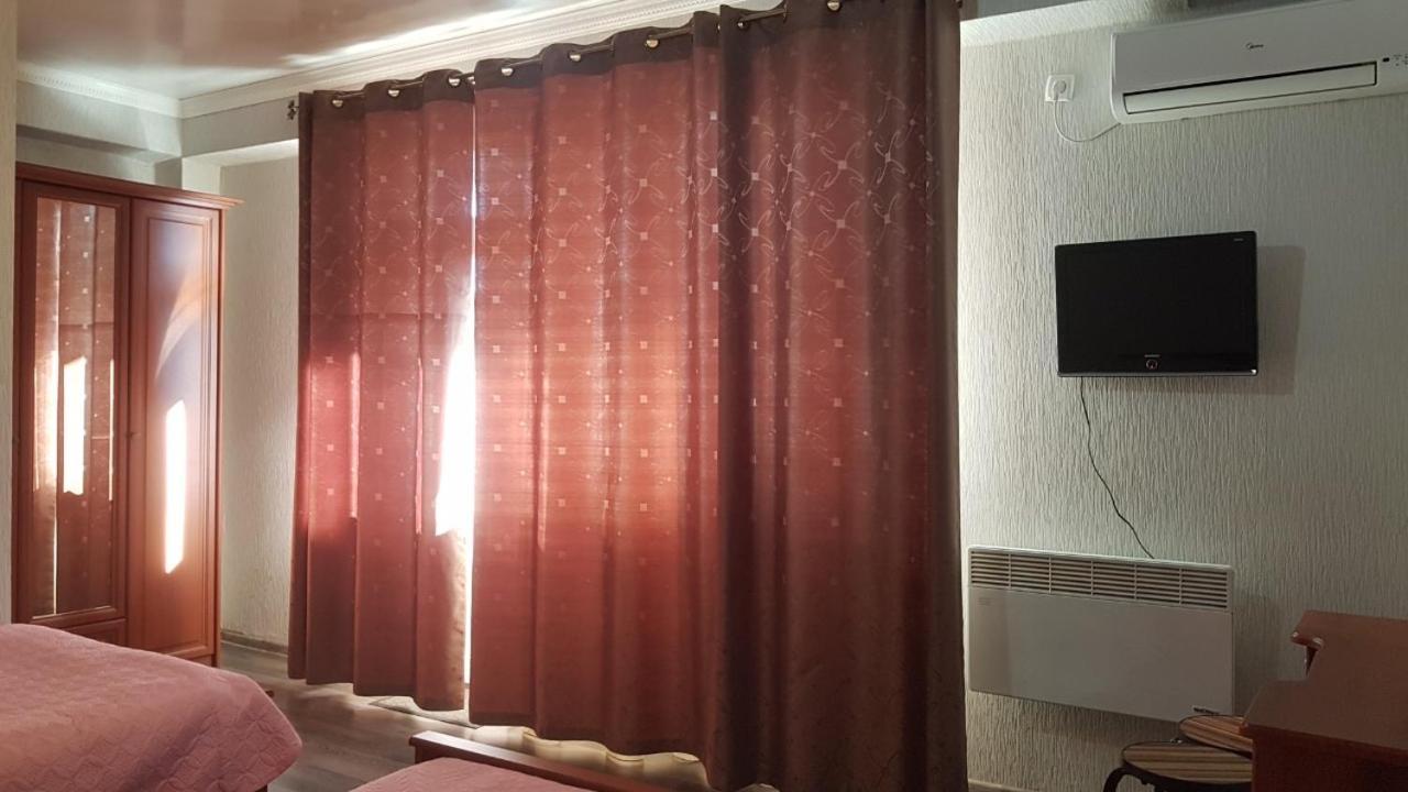 Holidays In Sukhum Sukhumi Ngoại thất bức ảnh